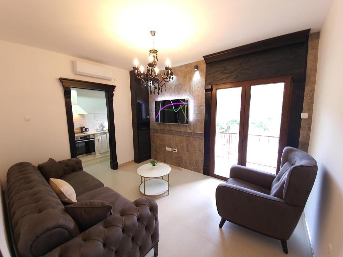Clive Apartments Kotor Buitenkant foto